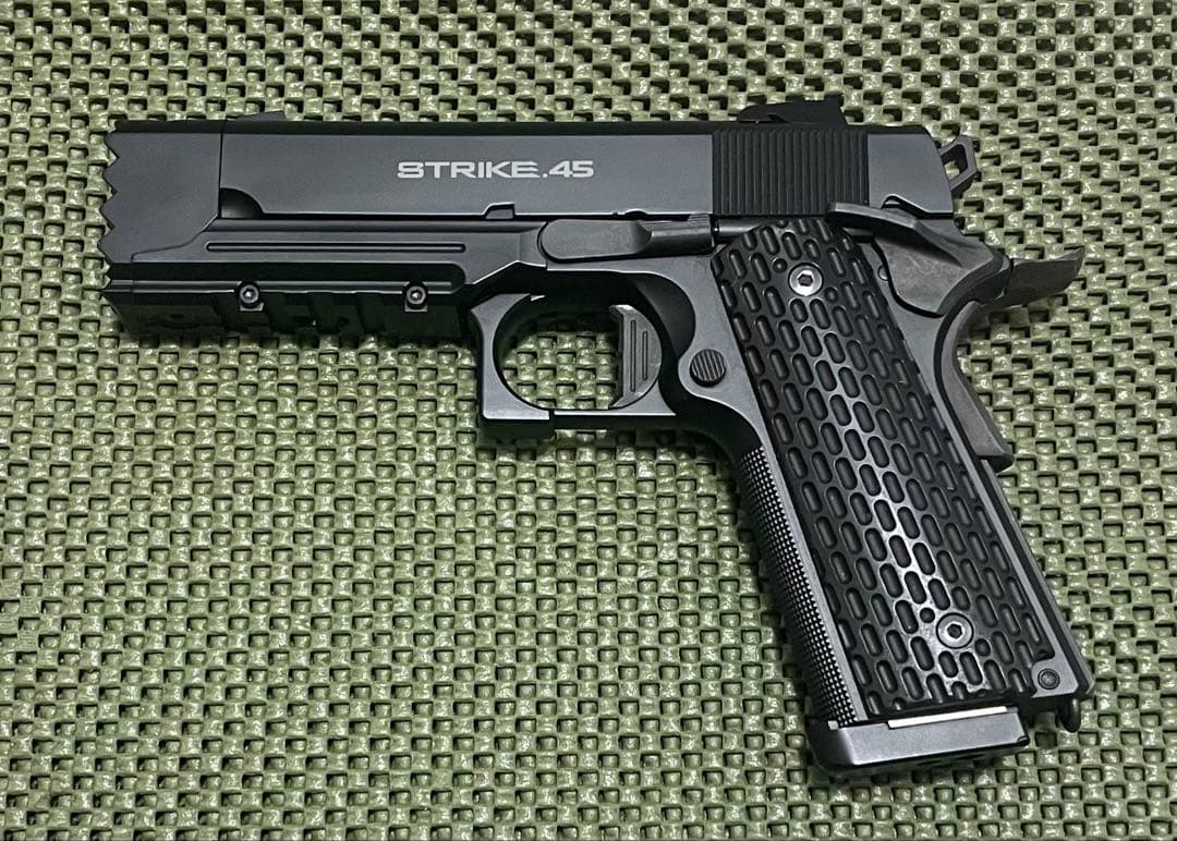 【STRIKE WARRIOR】 東京マルイ　ガスブローバックガン