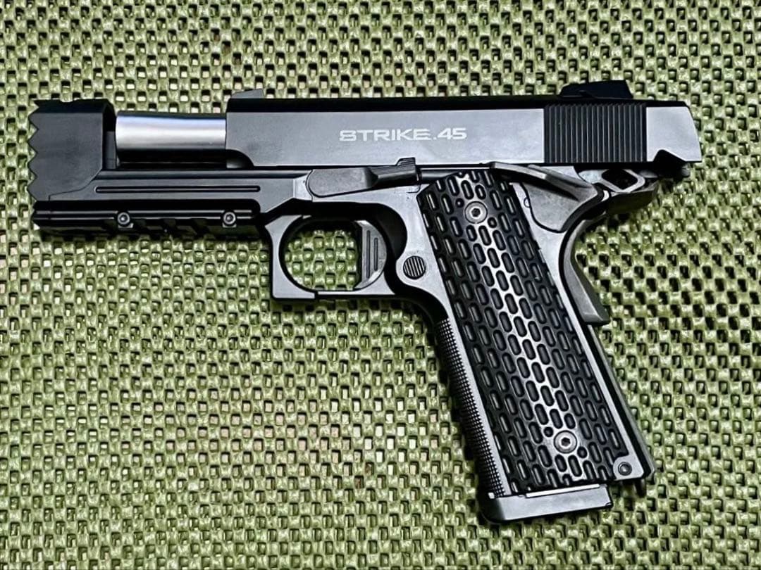 【STRIKE WARRIOR】 東京マルイ　ガスブローバックガン