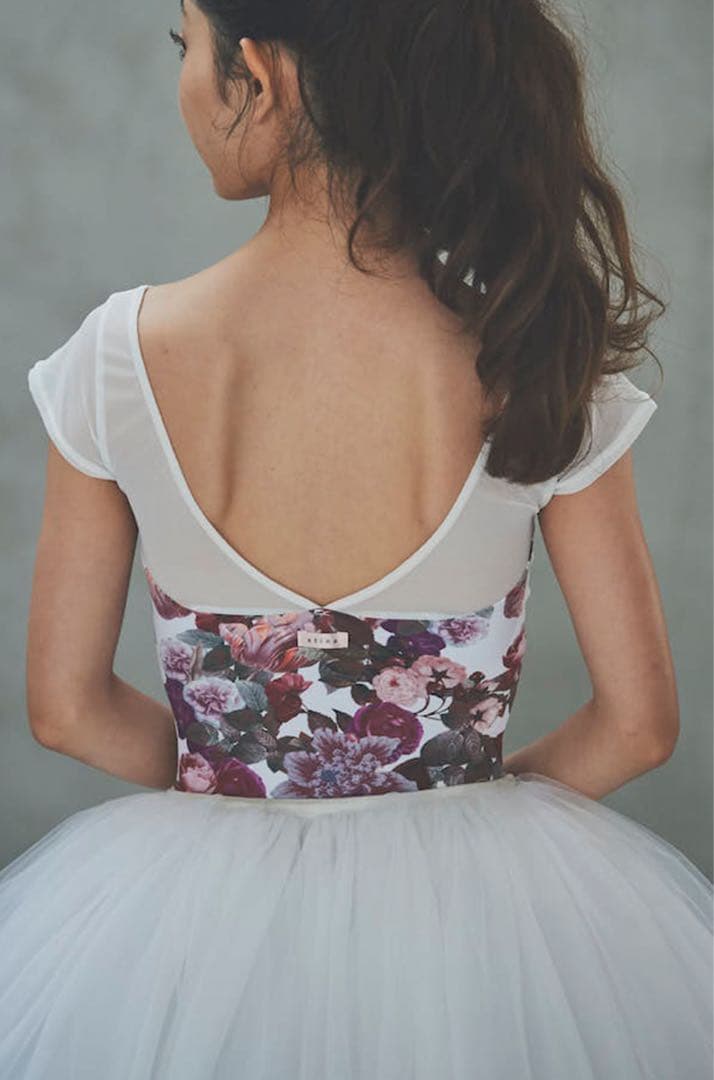 スティナ　stina レオタード　Mサイズ