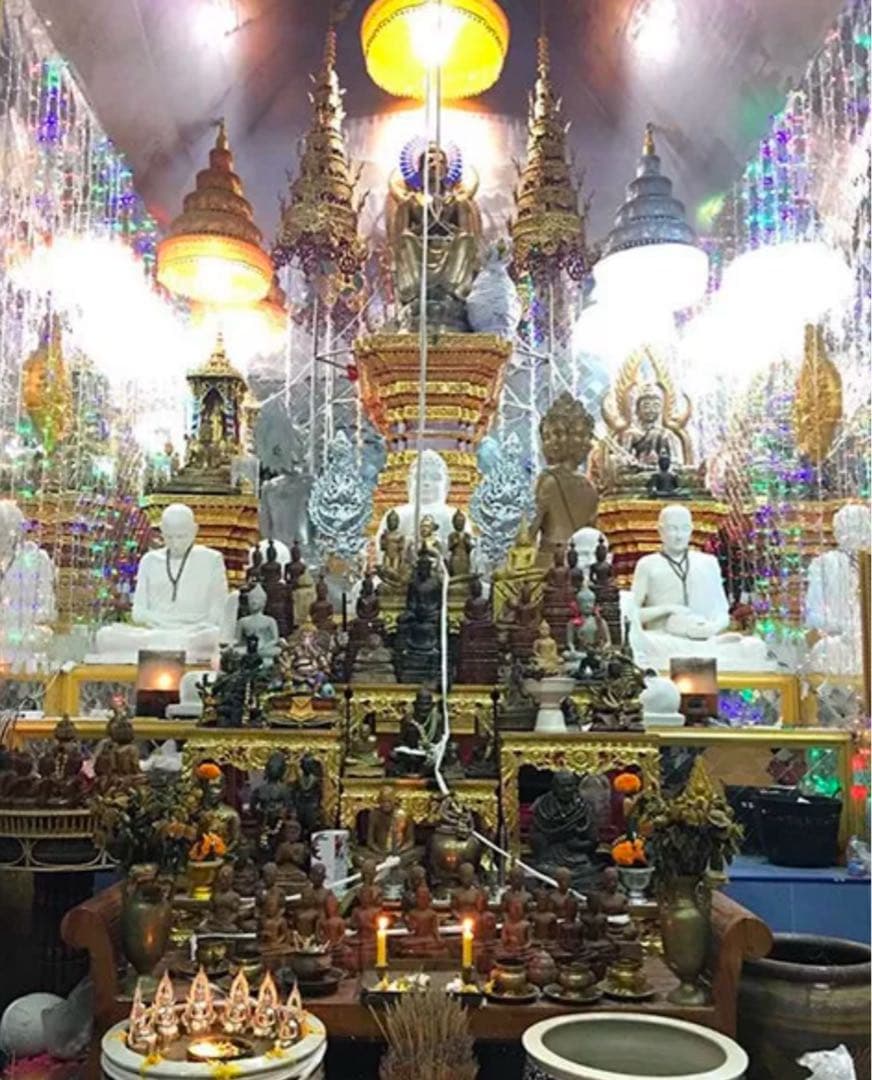 【限定1】超レア品　ペンダント 18 クラウン 素晴らしい魅力的なヤント な慈悲