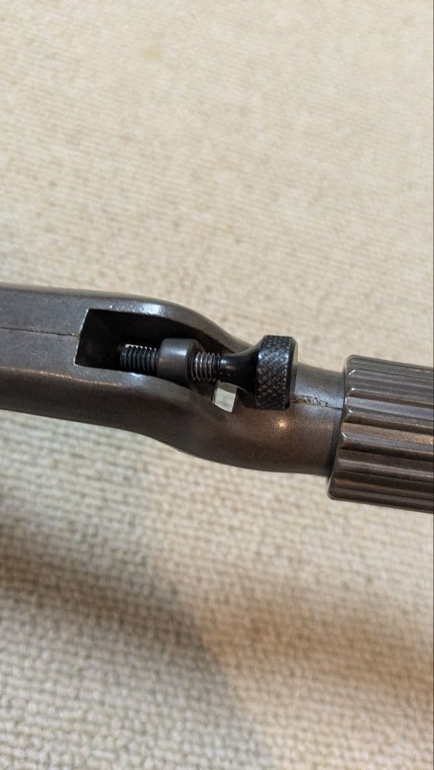 ザウルスのフェザーウェイトチャンピオングリップ