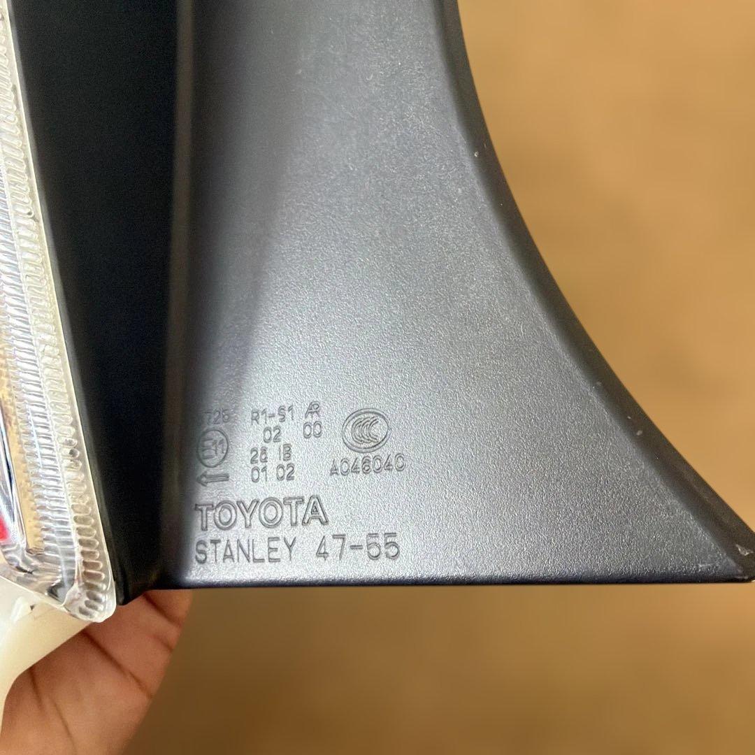 プリウス 30系LED 左テールランプ