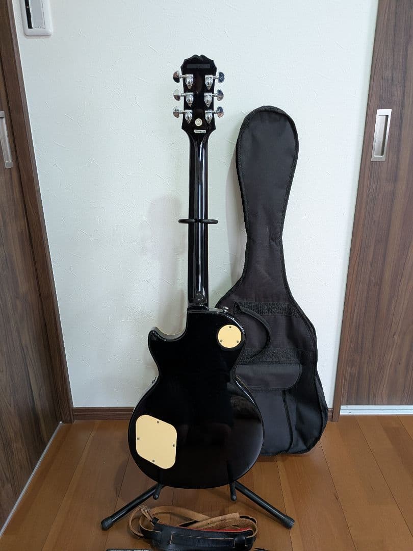 Epiphone Les Paul ブラック エレキギター【小物付】