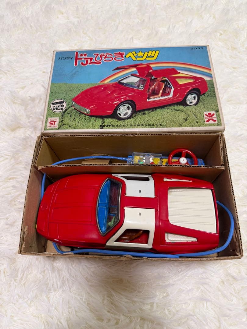 バンダイ ドアびらきベンツ 2037