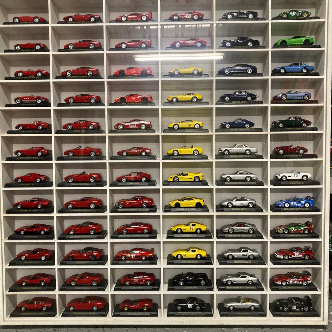歴代フェラーリ　1/43 72台　オーダーメイドケース付　引き取り限定