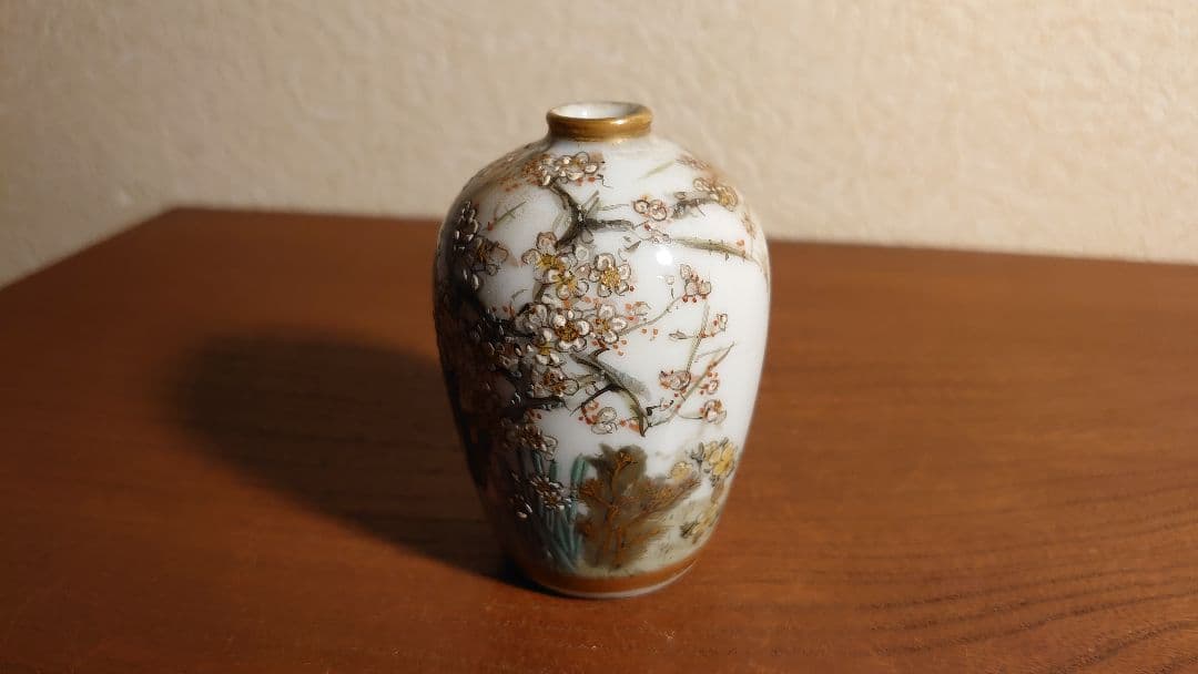 九谷焼　九谷　鏑木　九谷鏑木　明治九谷　華鳥の図　アンティーク九谷　飾り壷　１客