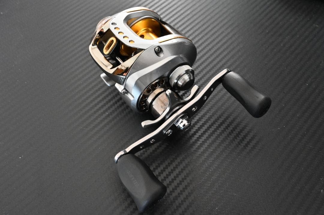 ダイワ TDジリオン 100HL 6.3　中古品です