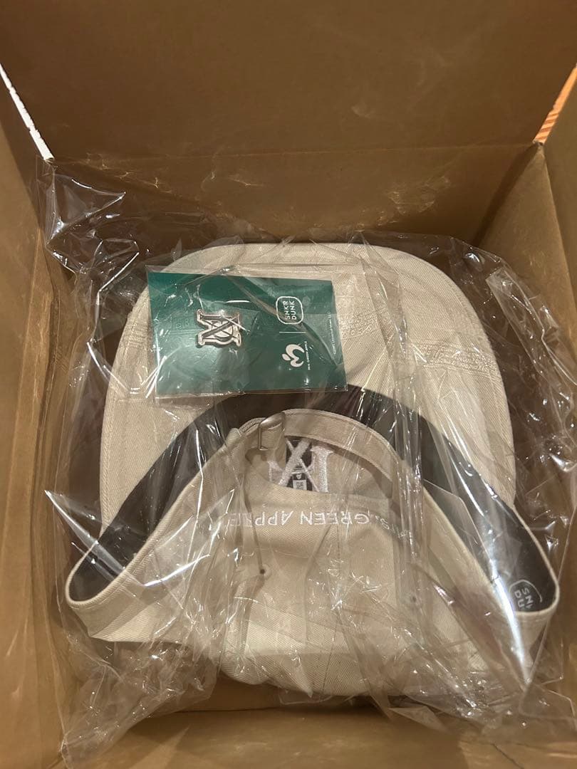 Mrs. GREEN APPLE×NEW ERAコラボキャップピンズ付　ミセス