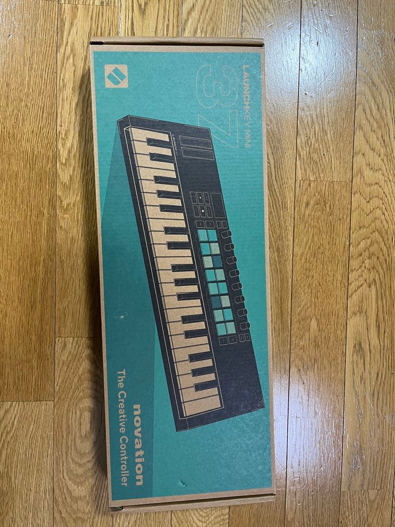 新品　Novation Launchkey Mini MK3 MIDIキーボード