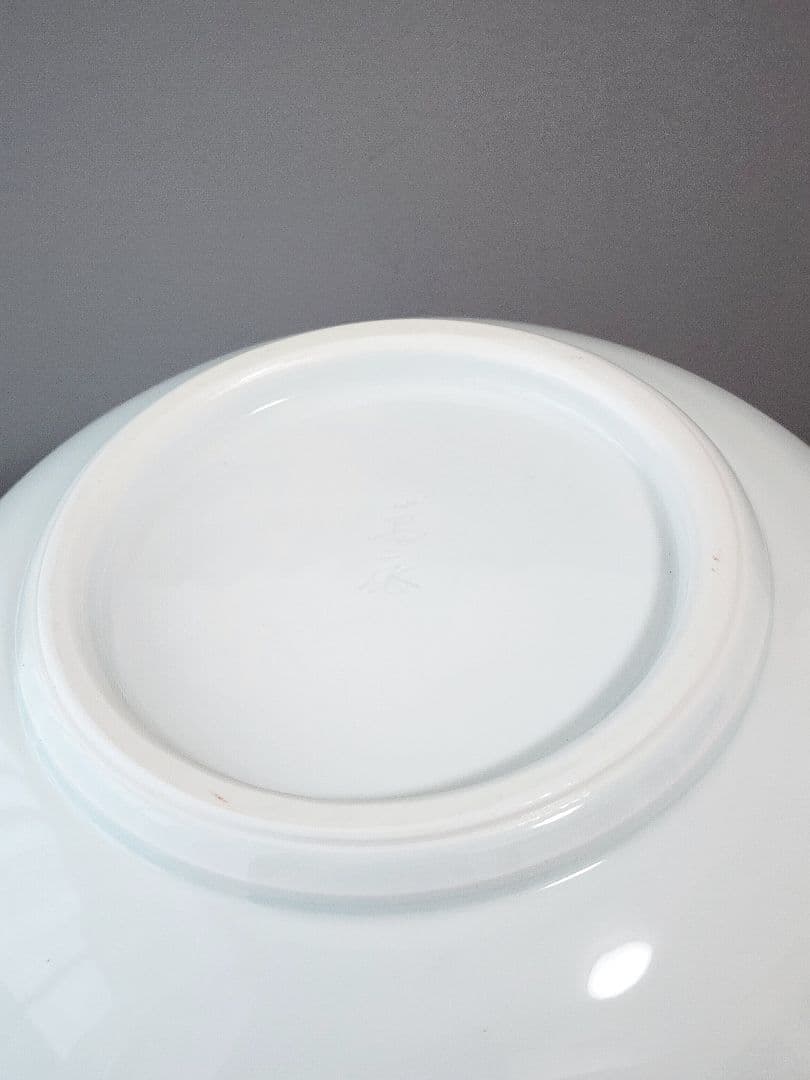 人間国宝　井上萬二　本人作 白磁丸形壷 高さ：約30㎝ 展示用木札　共箱付