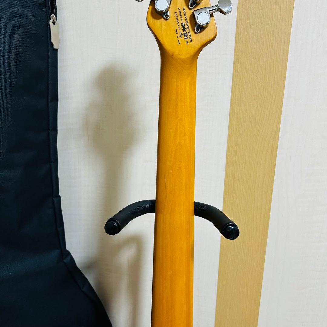 美品✨MUSICMAN olp AXIS MM-1 トレモロアーム付 キルト