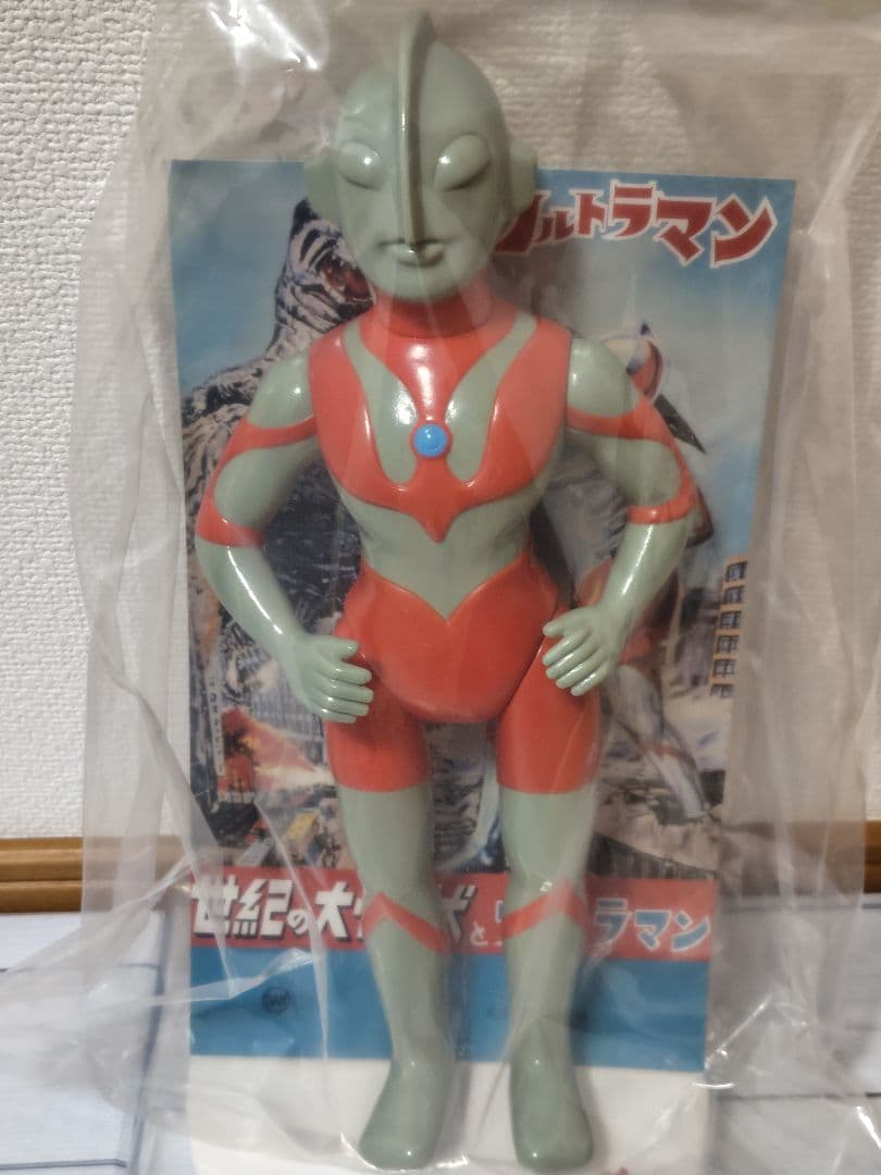 ウルトラマン450　台座付