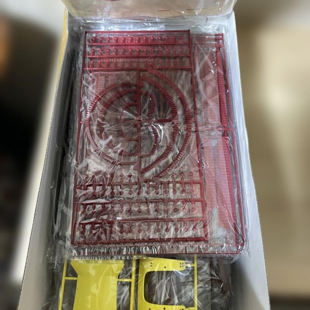 国宝シリーズ 赤糸威竹雀虎 金物模型 未組立 昭和旧版. Ln548