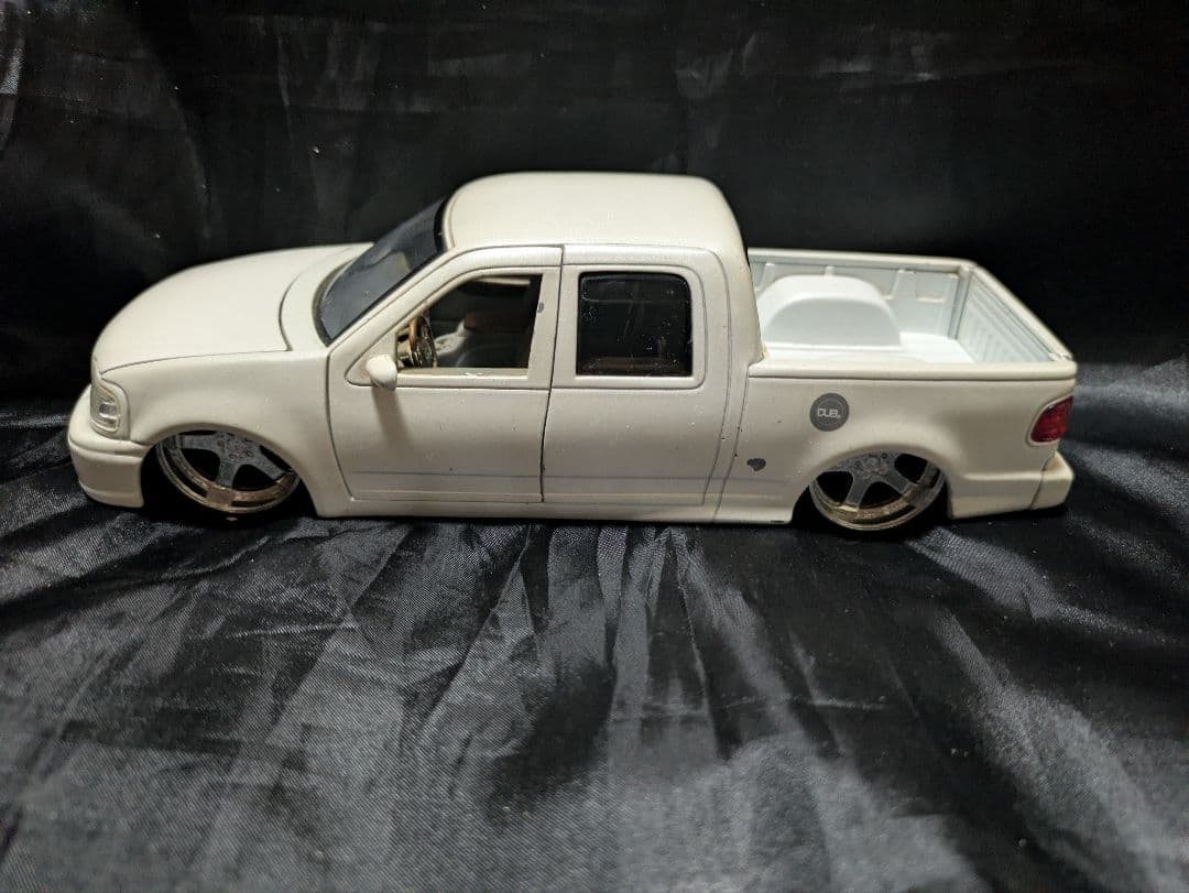 jada 2003 フォード F-150 スーパークルー 1/24