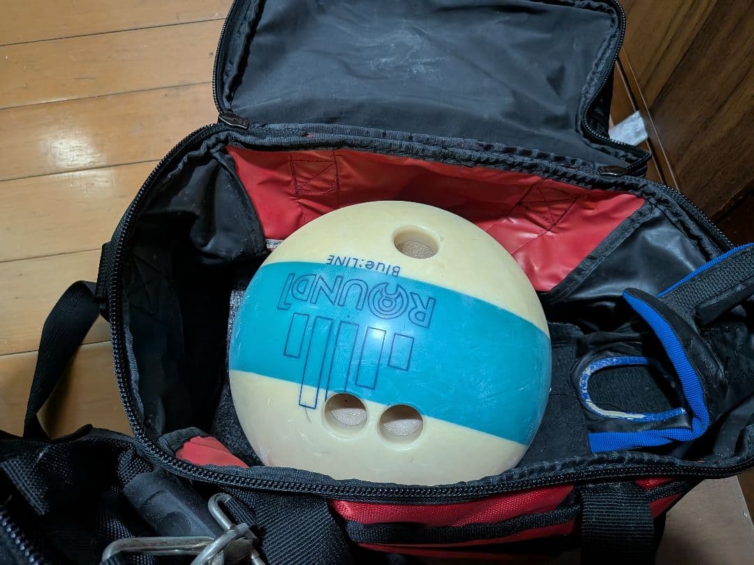 ボウリングボールセット 紫 赤 白 青