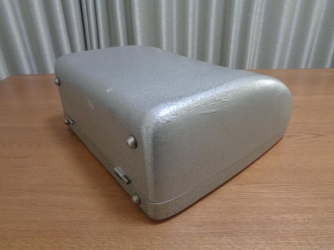 完動品　Olympia SM3 De Luxe　オリンピアタイプライター