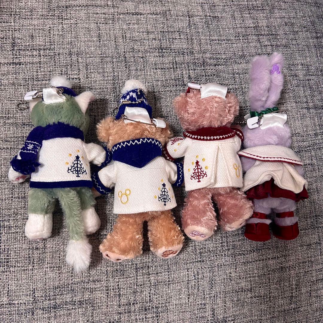 ダッフィー&フレンズ 2018 イッツクリスマスタイム ぬいぐるみバッジ