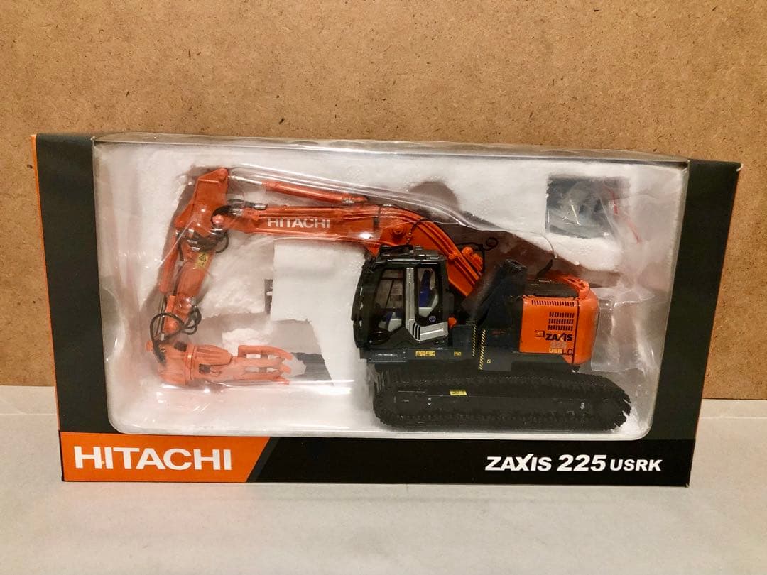 日立建機ZAXIS225USRLC-3 油圧ショベル1/50