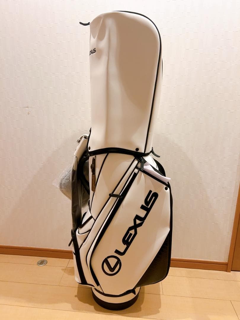 【新品未使用】レクサス キャディバッグ ゴルフバッグ（アイアンカバー付き ）