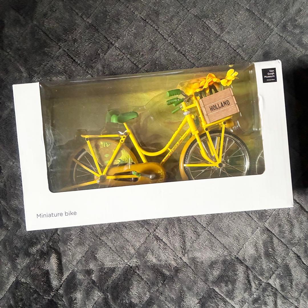 日常的にアートを！ゴッホ美術館限定　ゴッホのひまわりの自転車