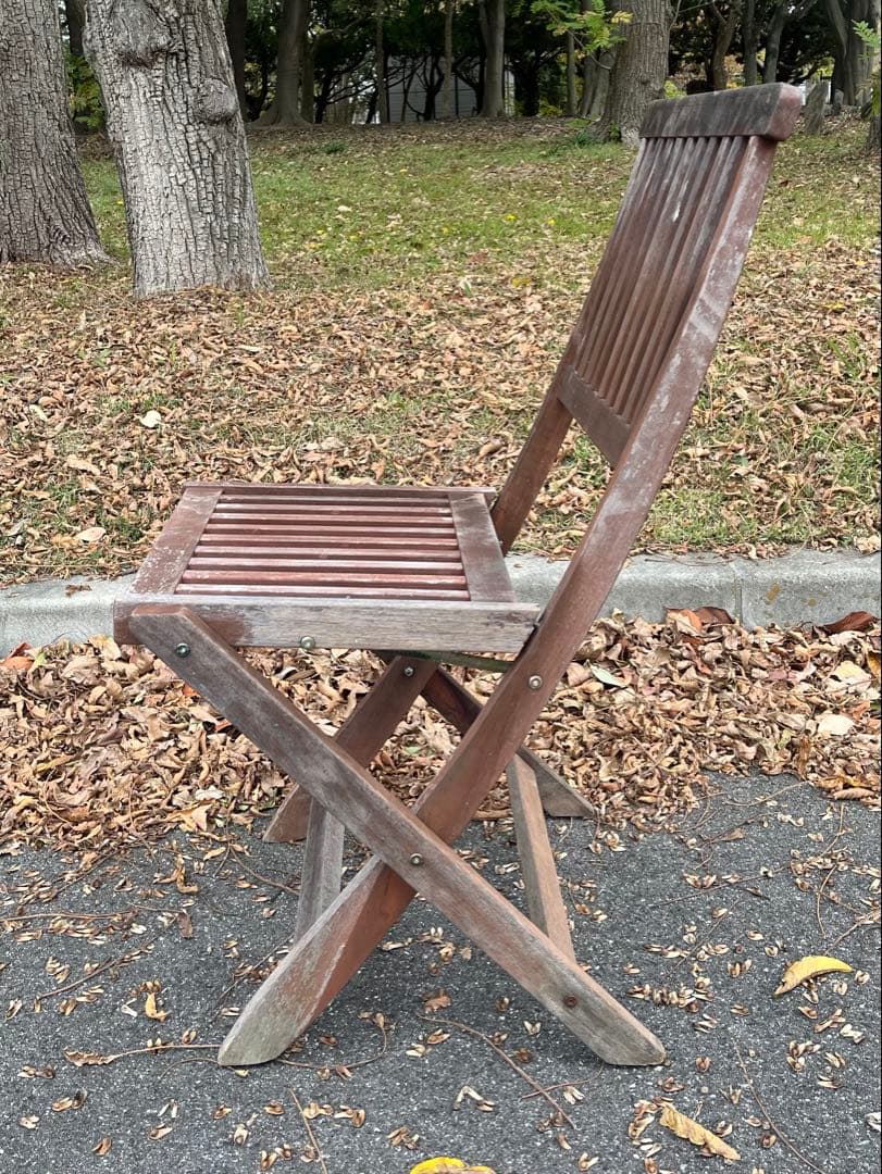 b）ヴィンテージ・ポピュラー折りたたみチェア 木製折りたたみチェア ブラウン