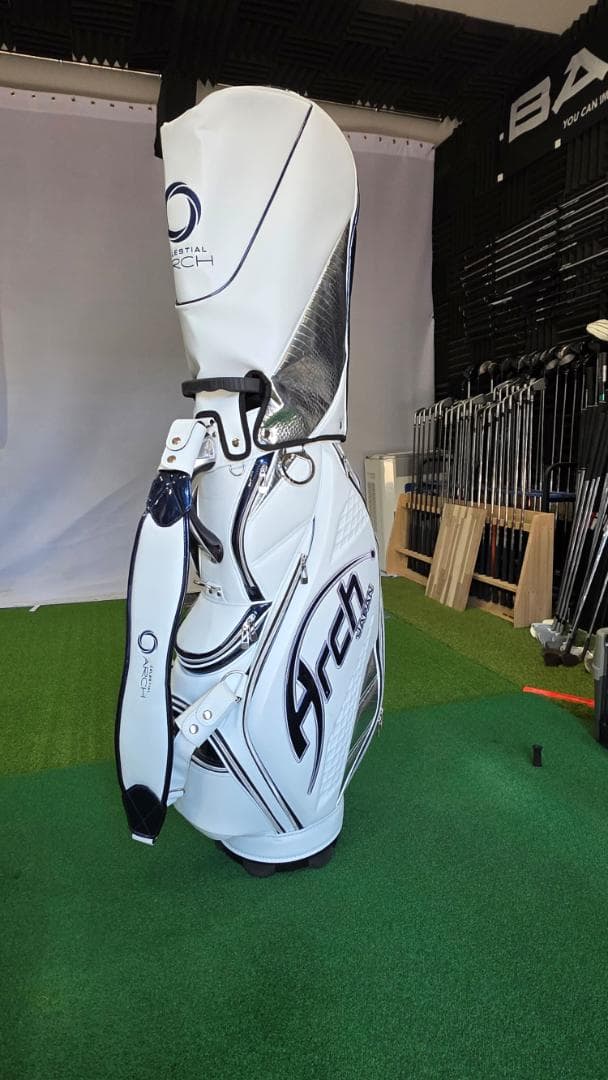 Celestial Arch ツアーキャディバッグ ホワイト