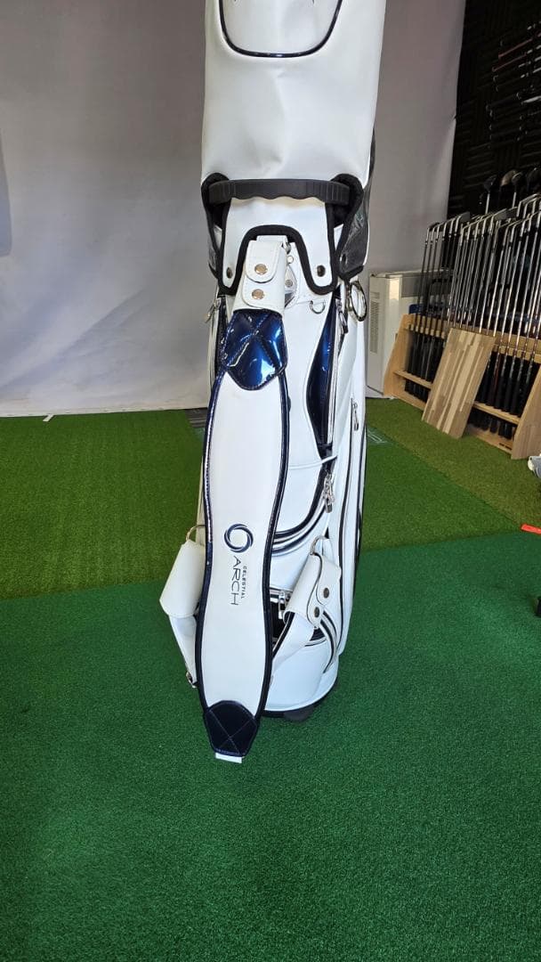 Celestial Arch ツアーキャディバッグ ホワイト