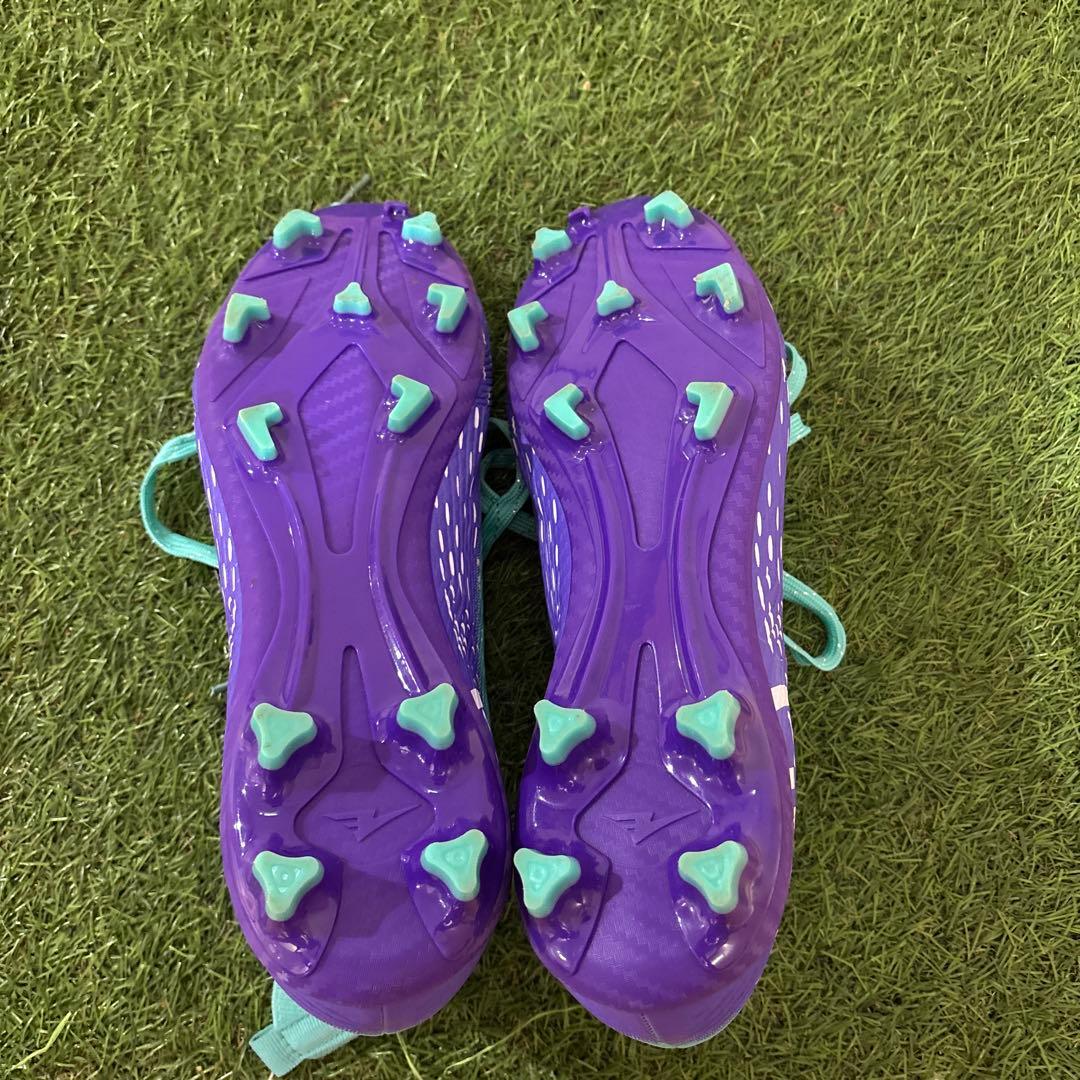 サッカースパイクAG CRのコラボ ハイカット