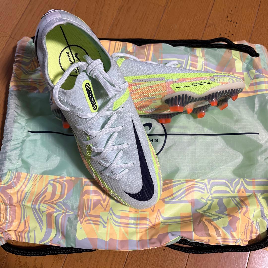 ナイキ　ファントム GT2 エリート FG 25cm スパイク