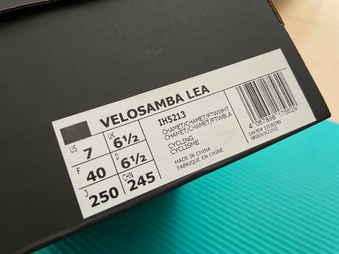 adidas VELOSAMBA LEA スニーカー　25.0cm