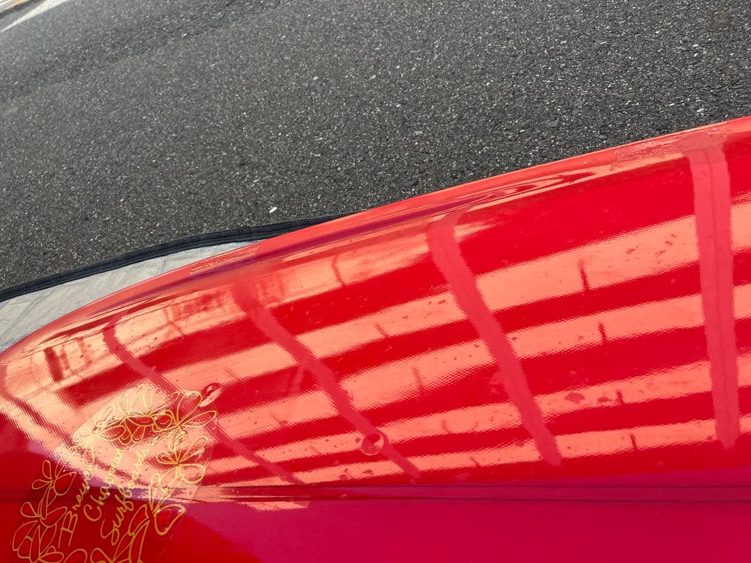 ハーバーロングボード 赤9.2ぐらいです。気になるところは樹脂塗りしています