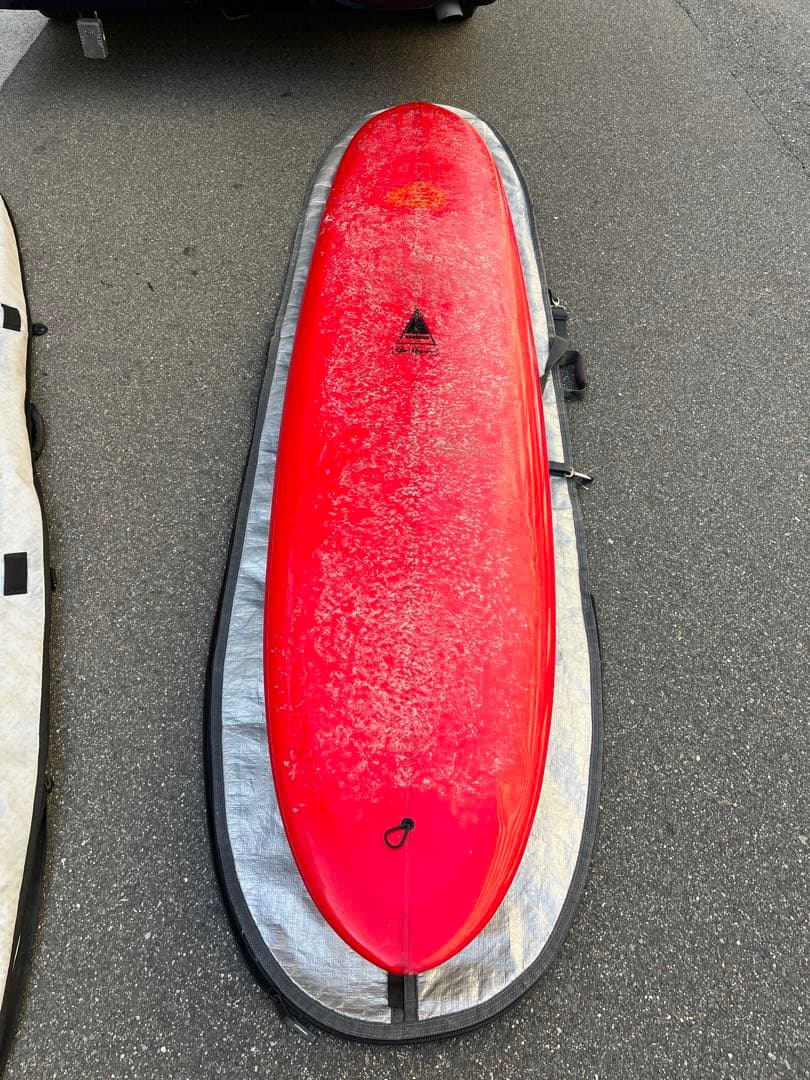 ハーバーロングボード 赤9.2ぐらいです。気になるところは樹脂塗りしています