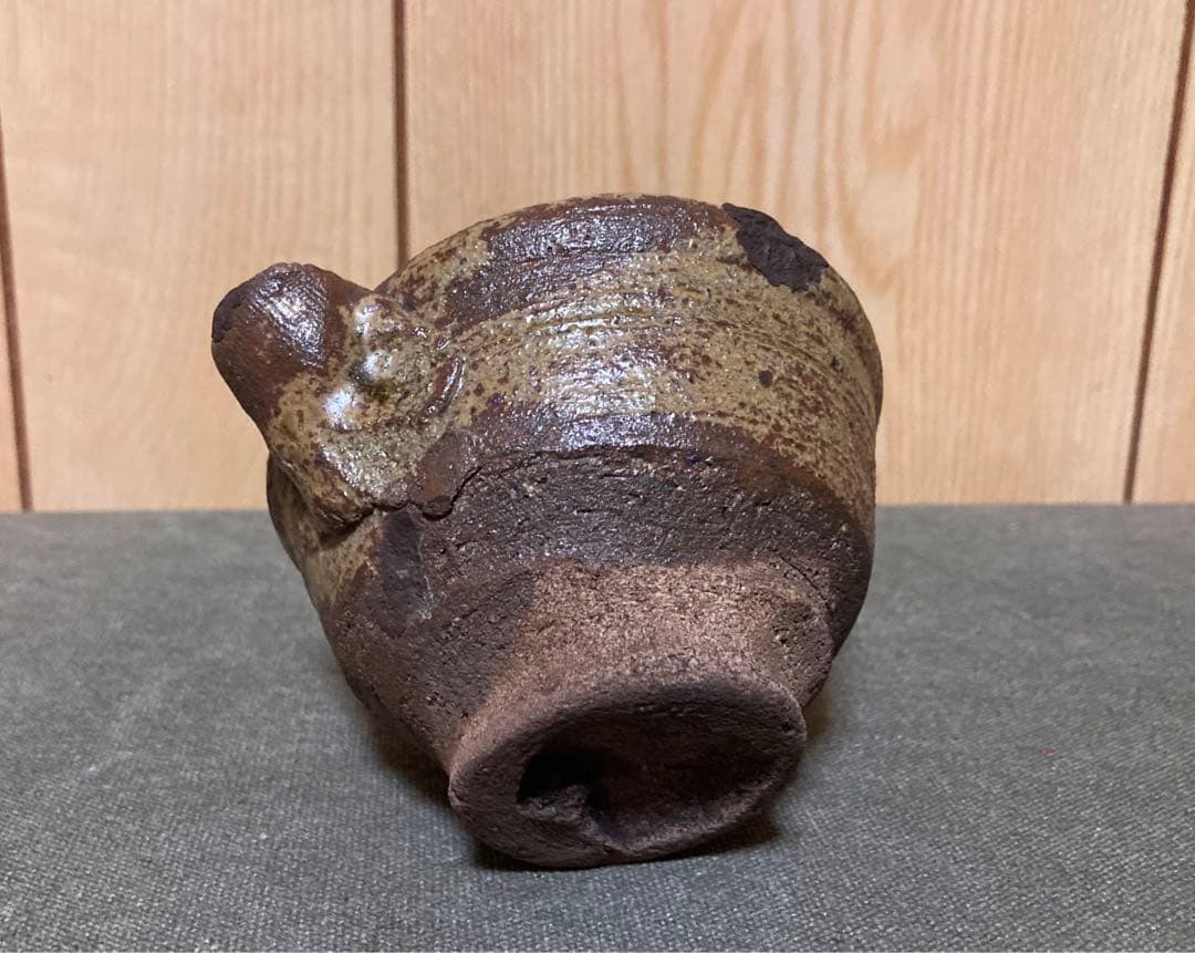 伊羅保 片口ぐい呑み (検索 古伊羅保 黄瀬戸 古唐津 酒器