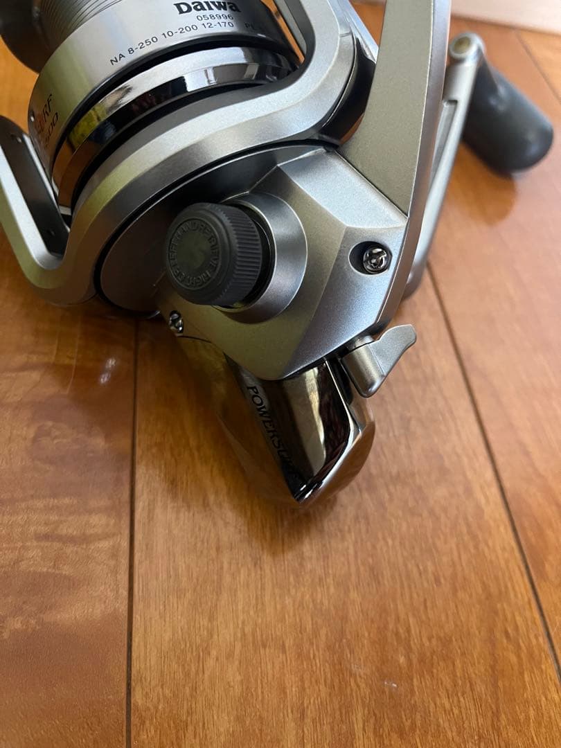 未使用品 Daiwa パワーサーフQD 5500 ダイワ スピニングリール