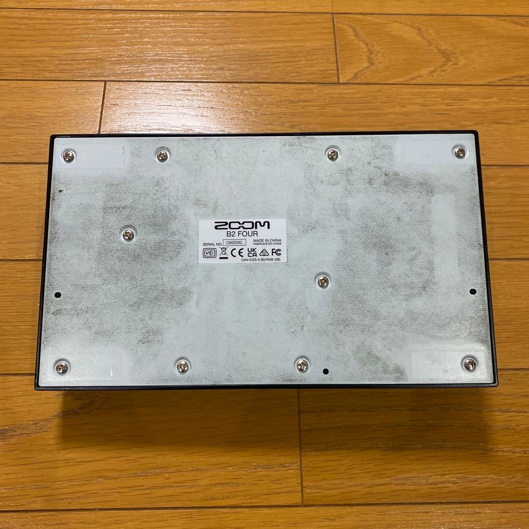 ZOOM B2 FOUR ベースエフェクター マルチエフェクター