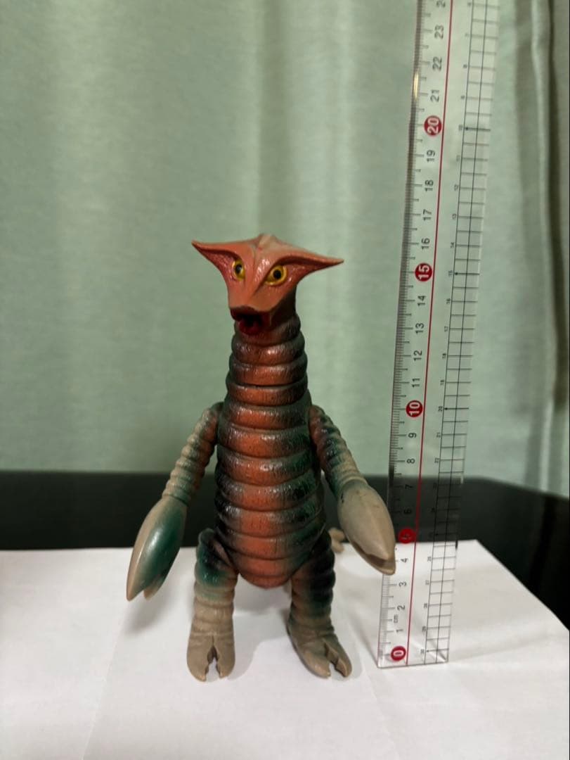 ウルトラ怪獣　ソフビ人形　サドラ