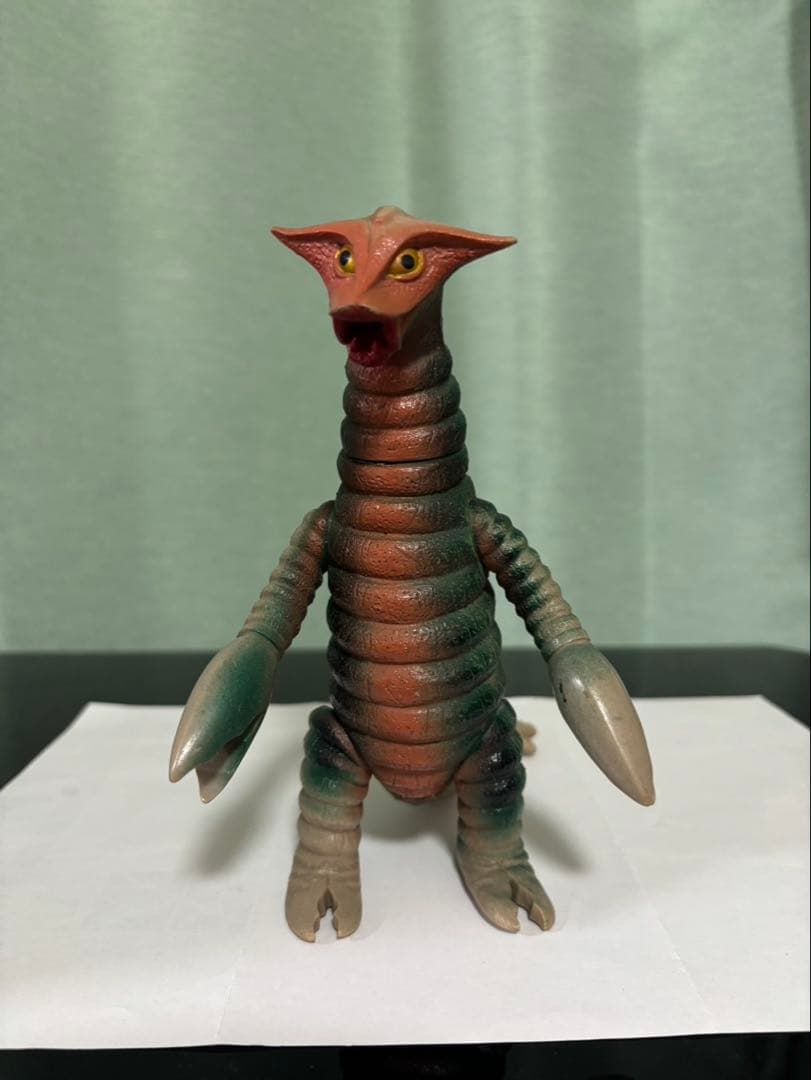ウルトラ怪獣　ソフビ人形　サドラ