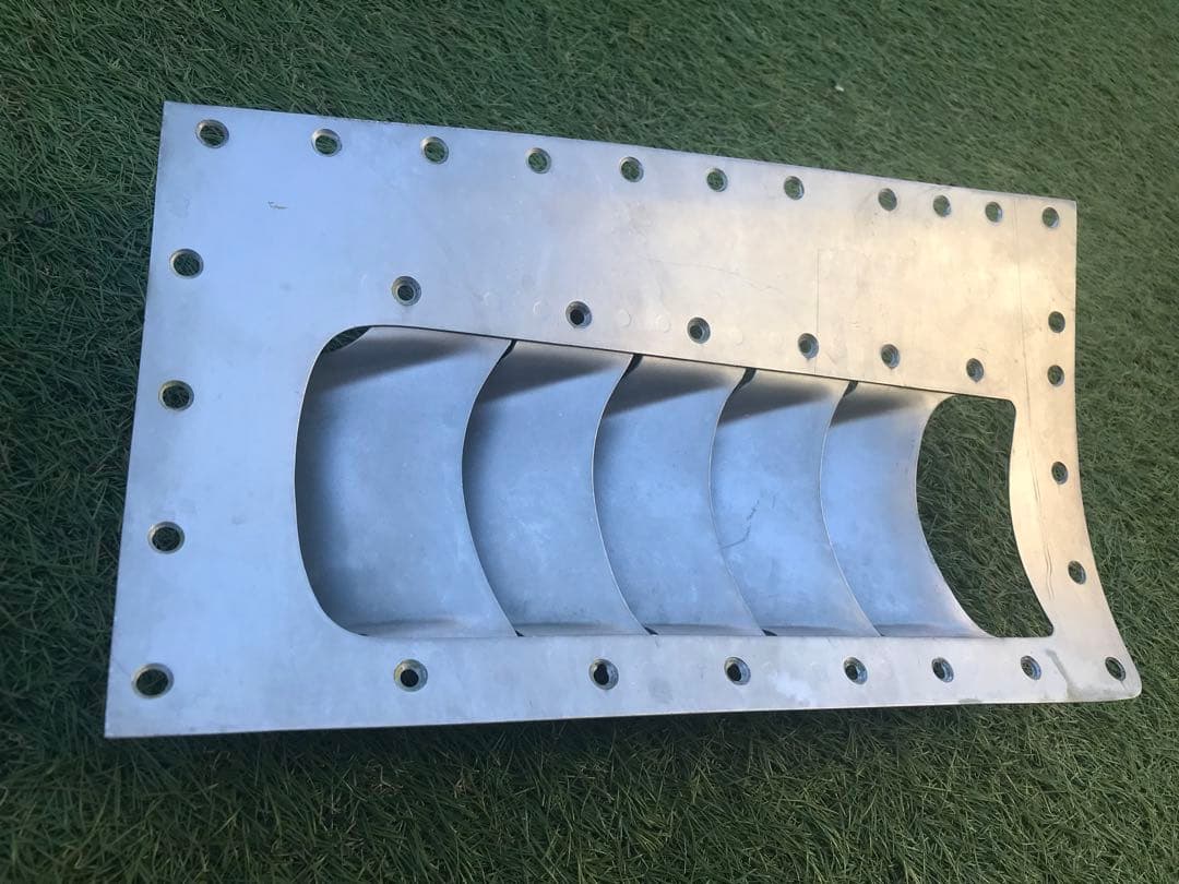 航空機 機体部品 T-33 コクピット下 ダクト