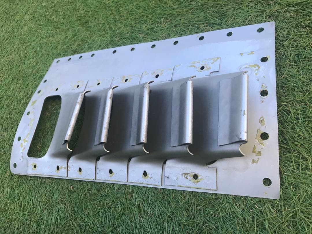 航空機 機体部品 T-33 コクピット下 ダクト