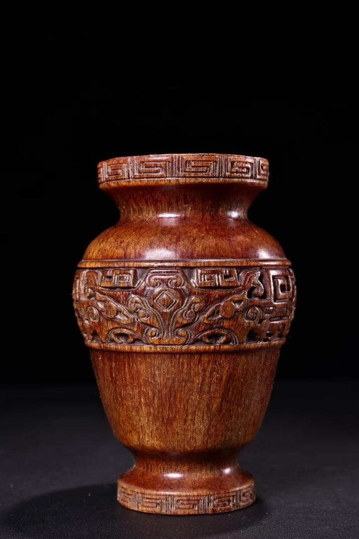 中国古美術『旧蔵 牛角花瓶』高浮彫鏨刻 老漆器箱付 極細工 置物 擺件 時代物