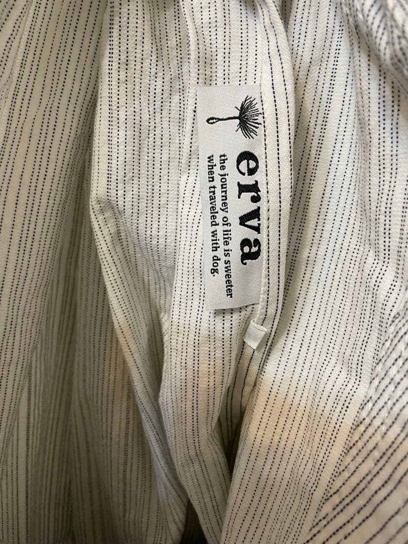 ERVAの犬用スリング　ストライプ柄