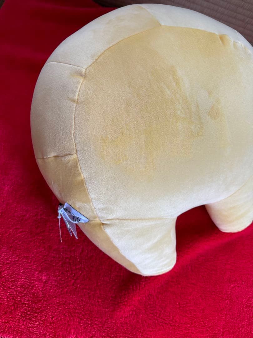 希少　タグ付き　くまのプーさん　おしり　もちもちクッション　タカラトミー