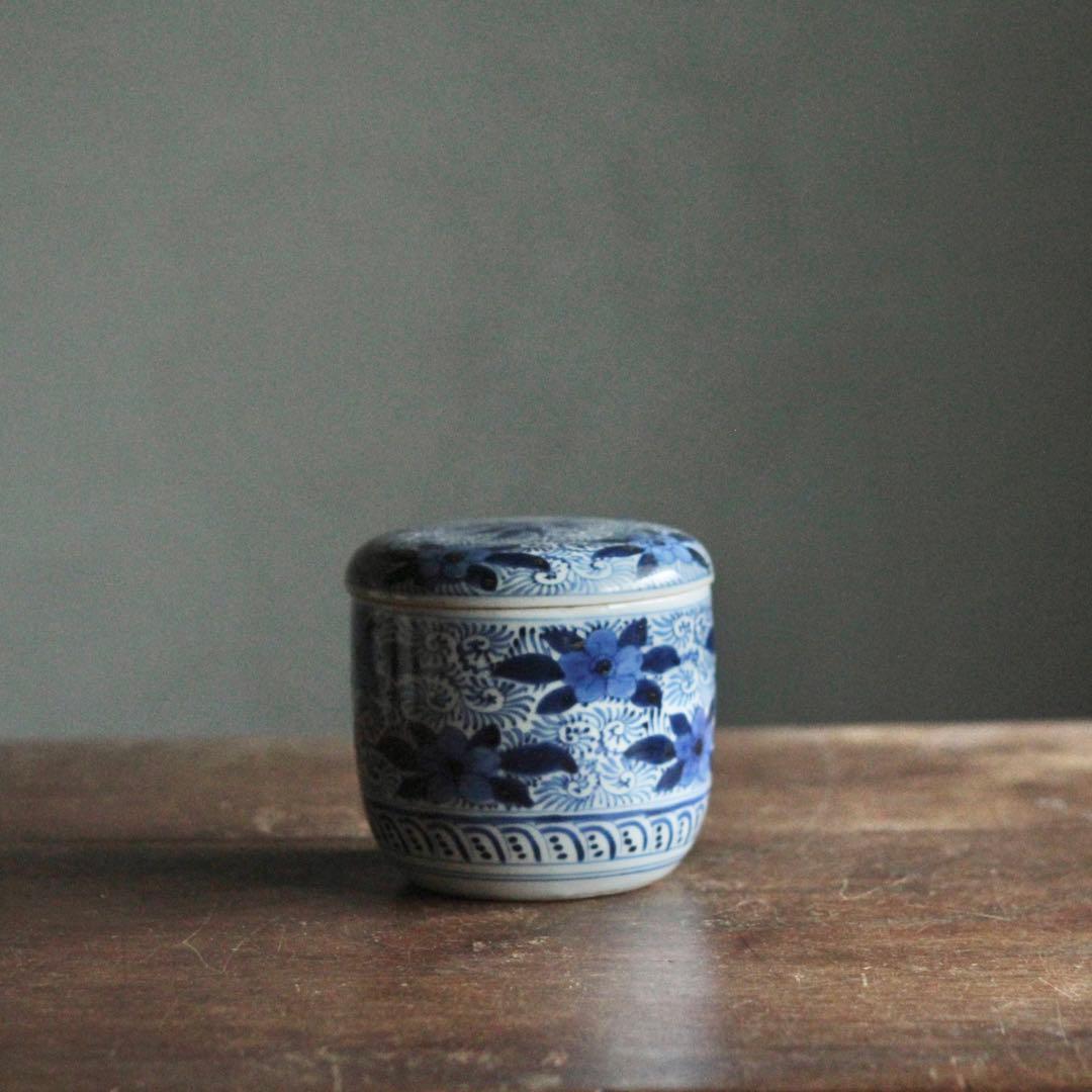 古伊万里 染付 蓋物 古美術 古道具 アンティーク ボンボニエール