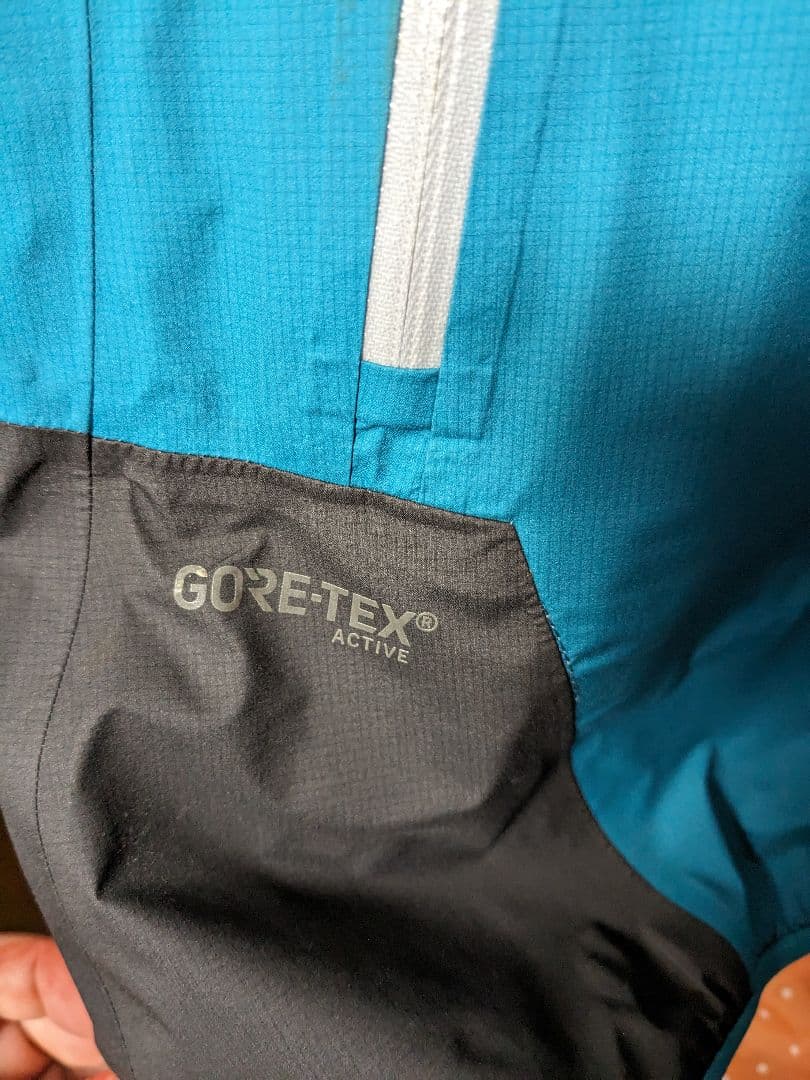 ホグロフス リムシリーズ コンプ ジャケット Mサイズ