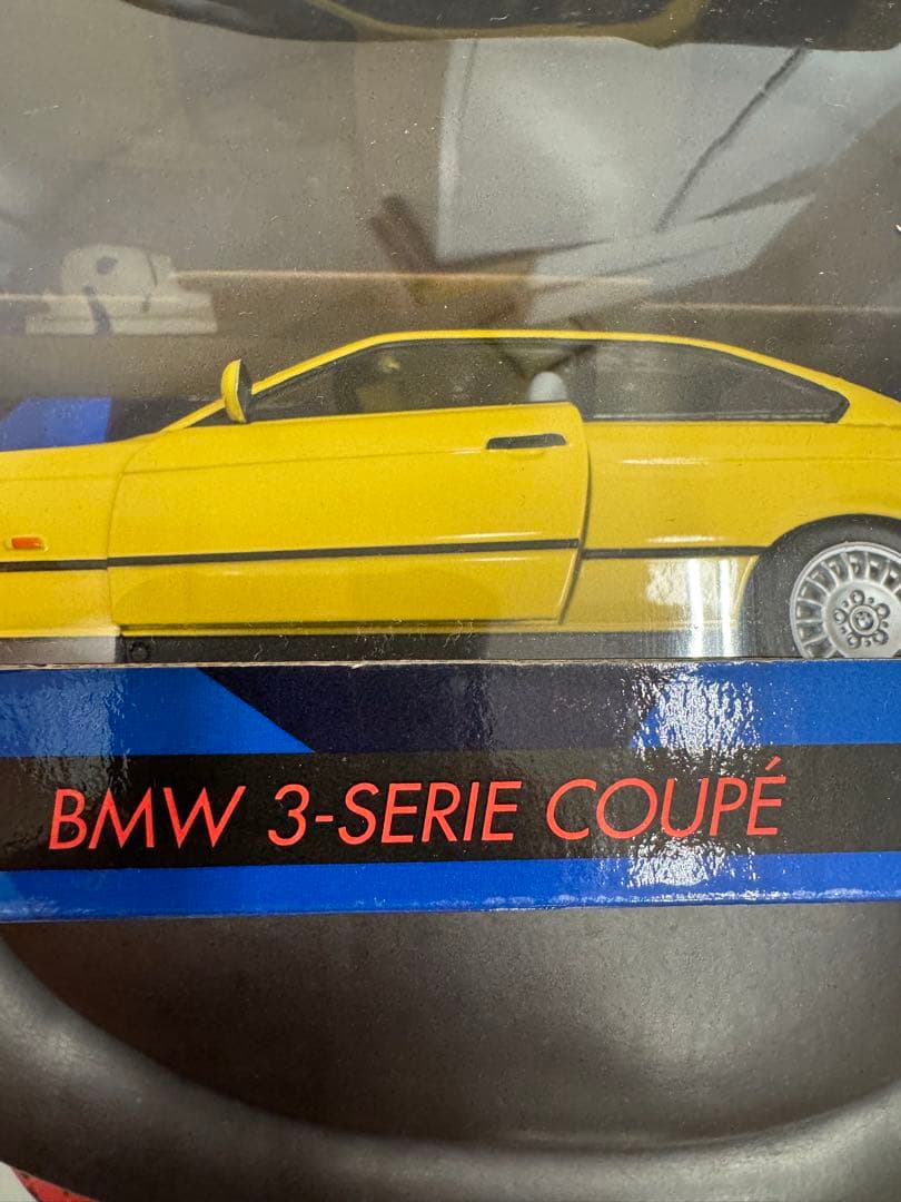 ミニカー UTMODELS 1/18  COUPE