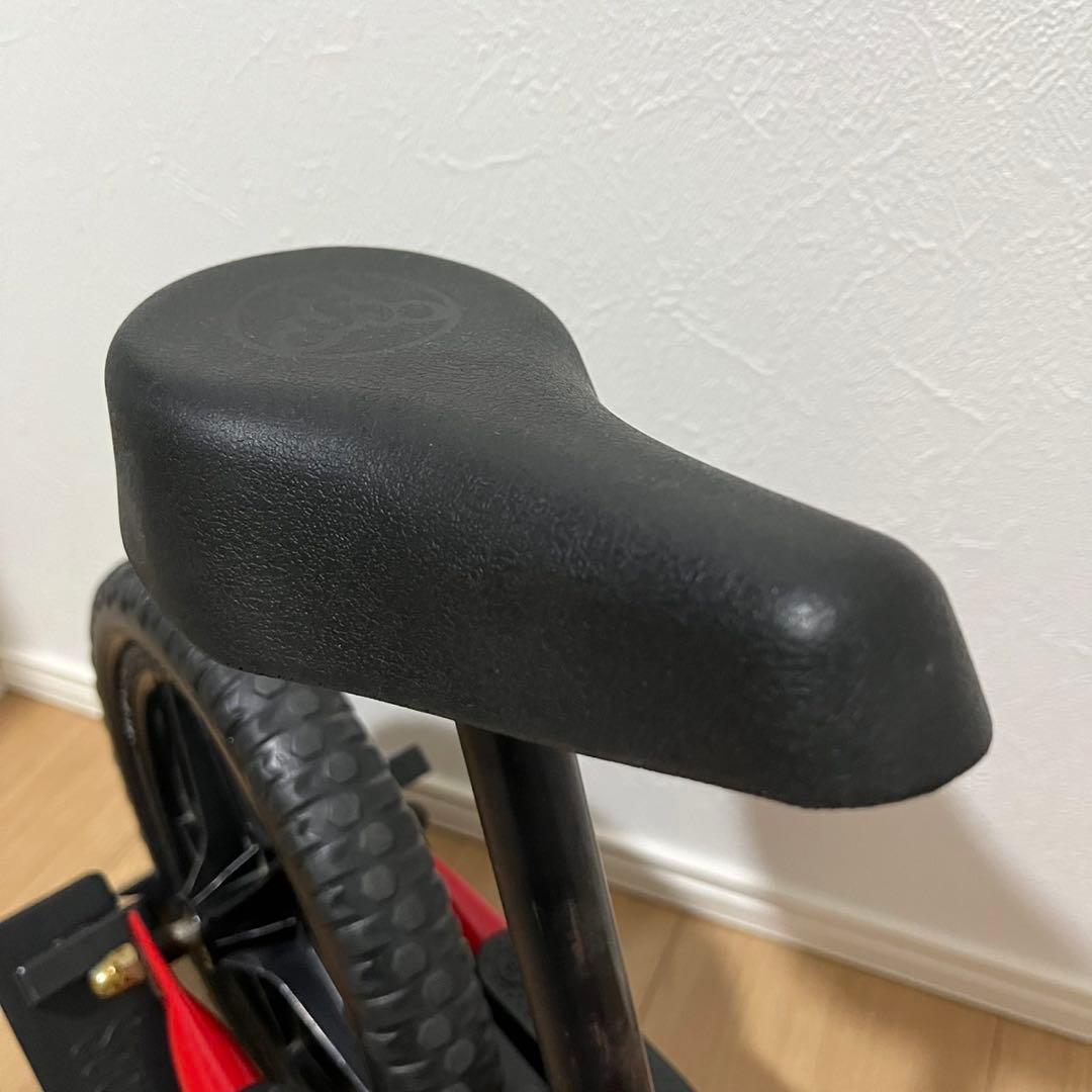 STRIDER SPORTS 12inch ストライダー レッド スタンド付き