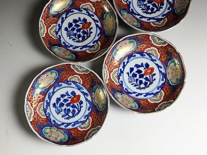 大聖寺伊万里　金襴手　獅子に金唐草　牡丹の図　４枚　A158A-AMf