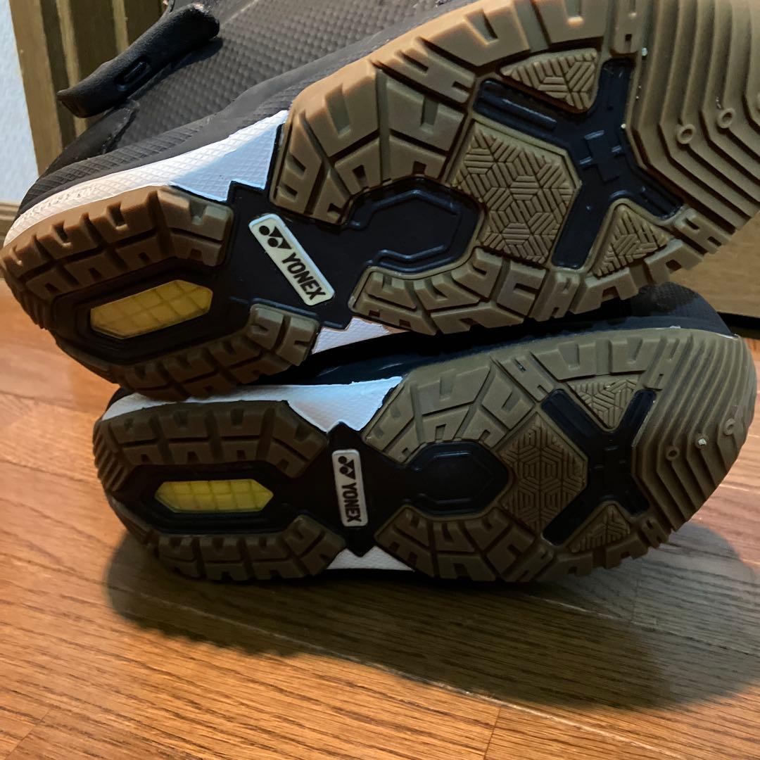 【ほぼ未使用】　ヨネックス　YONEX FLINT 24.0