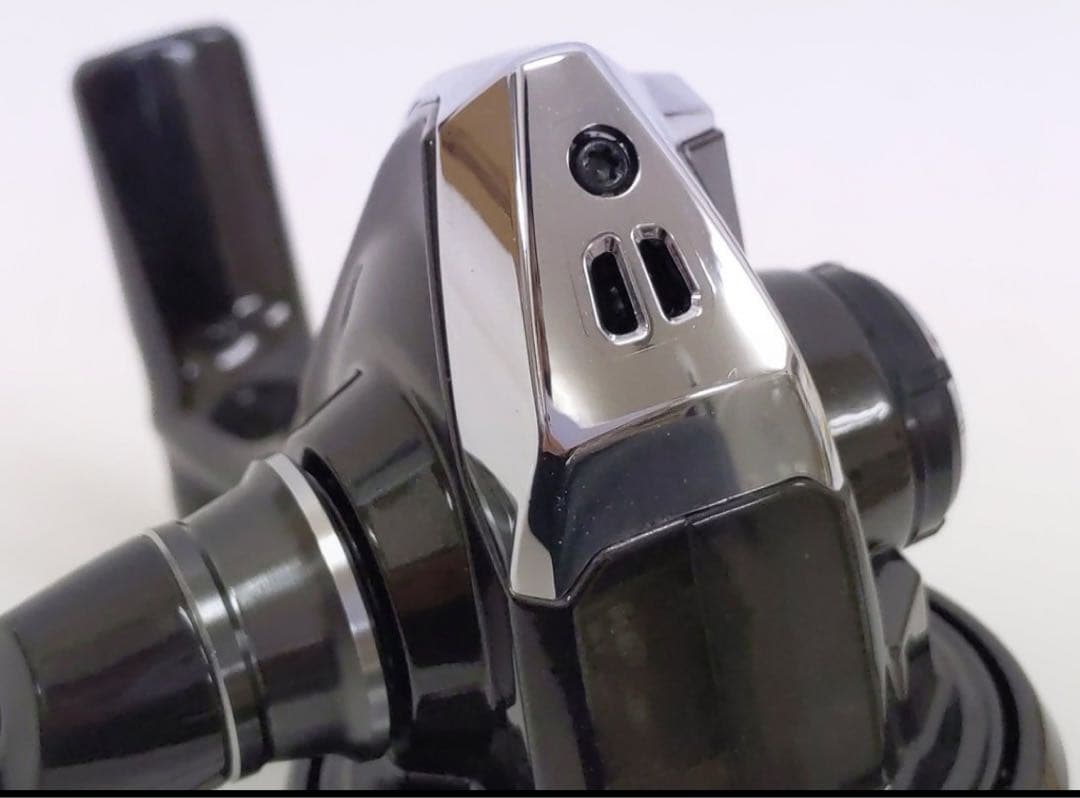 シマノ 23 ヴァンキッシュ C2000S 超美品