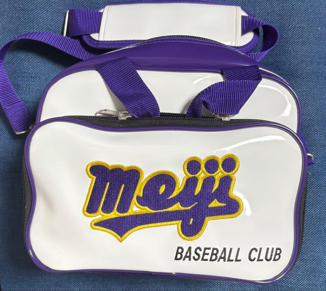 明治大学　野球　バッグ